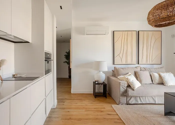 Appartamento New In Downtown - 11 Nights Minimum